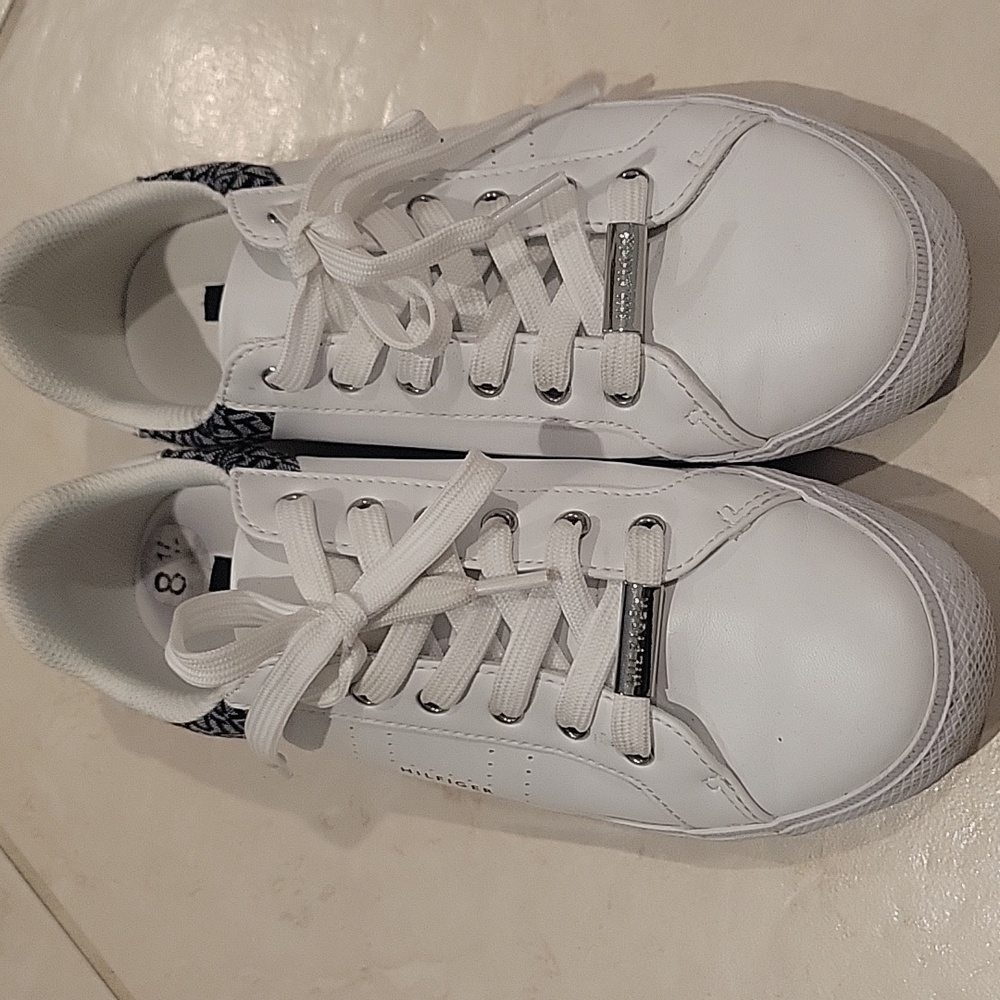 TH shoes